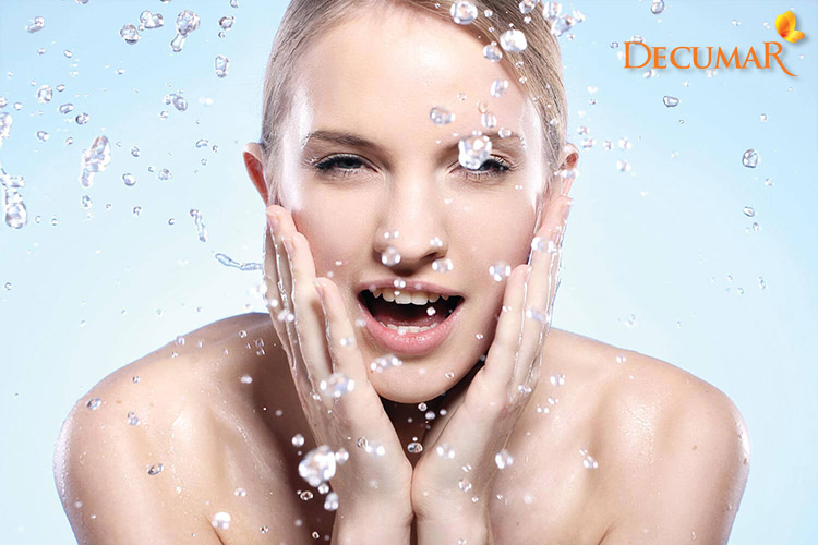 Vệ sinh da mặt sạch sẽ là bước quan trọng nhất giúp bạn giảm các nốt mụn viêm nhanh chóng