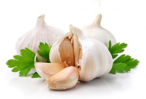 Cách trị mụn hiệu quả từ tỏi