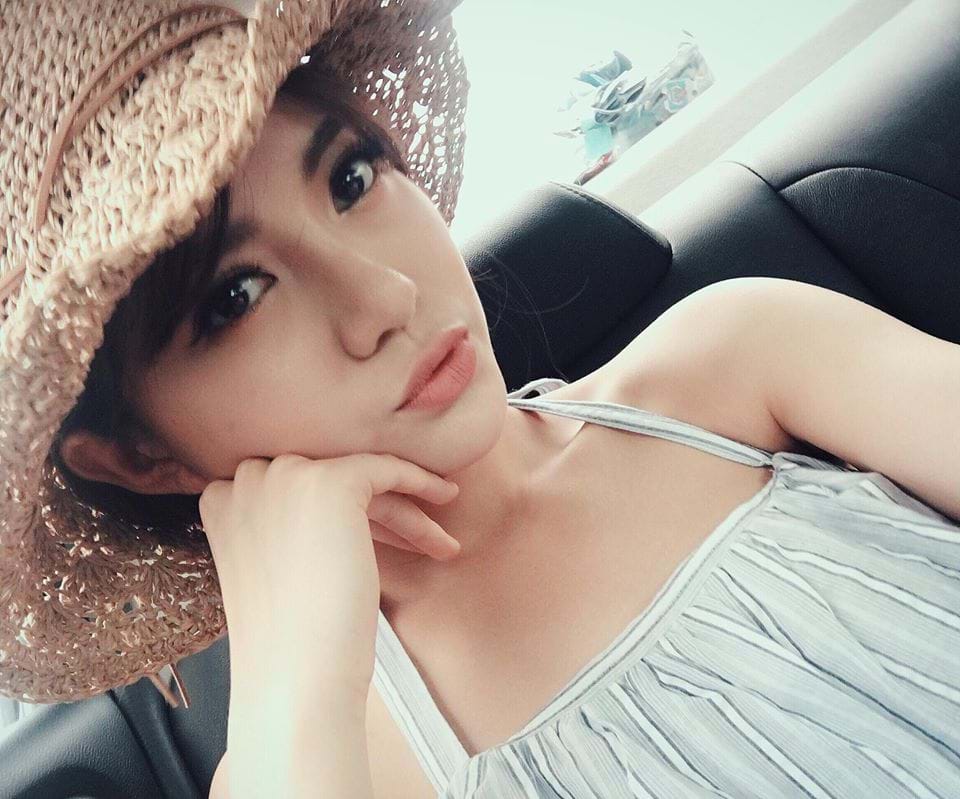 Học theo các hotgirl Việt, mụn nào cũng bay