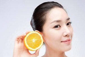 Công thức trị thâm bằng vitamin C vừa tiện, vừa rẻ