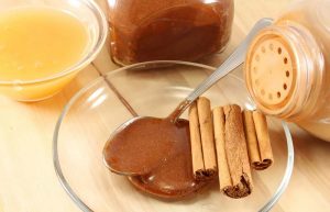 Bạn có chắc đã trị mụn dưới cằm đúng cách ?