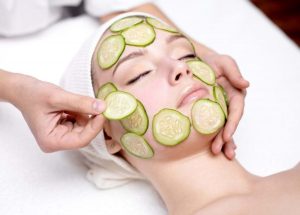 Cách làm mặt nạ trị mụn đầu đen theo từng loại da
