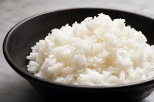 Trị mụn đầu đen bằng cơm nóng- công thức ít ai biết