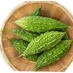 Trị mụn ẩn dưới da bằng mướp đắng hiệu quả 100%