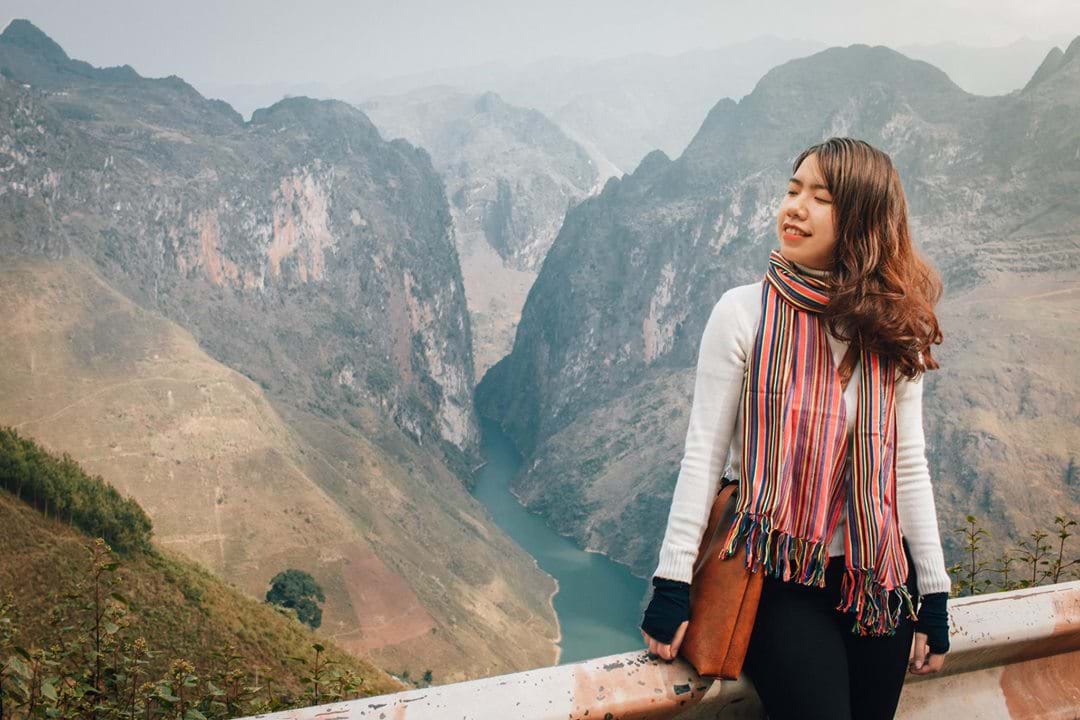 Hoảng hốt với bí kíp giữ da siêu đẹp sau XX ngày đi du lịch của Backpacker Mai Hương