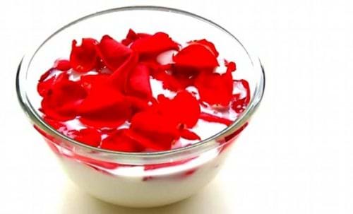 7 cách kết hợp mặt nạ trị mụn cùng sữa chua (Phần 2)