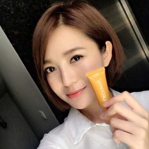 Nhờ Decumar, vết thâm bay đi như một cơn gió