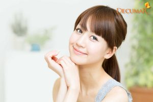 Có hay không sữa rửa mặt ngăn ngừa mụn làm trắng da?
