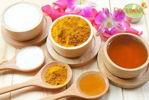 Những công thức trị mụn bằng bột nghệ và sữa tươi hiệu quả