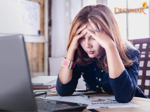 Top 7 THÓI QUEN khiến tình trạng mụn viêm NẶNG hơn